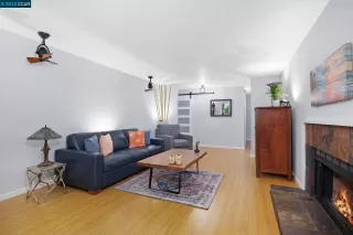 Photo #4: 41032437 Listing