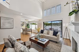 Photo #6: 41032448 Listing