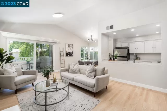 MLS: 41032490 Condo For Sale