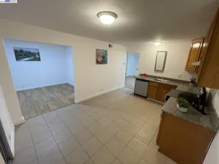 Photo #4: 41032515 Listing