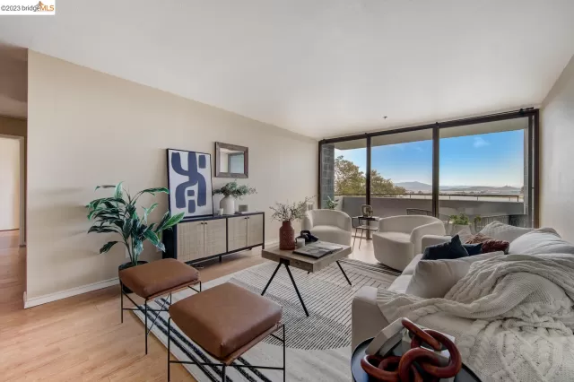 MLS: 41032531 Condo For Sale