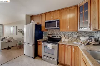 Photo #5: 41032531 Listing