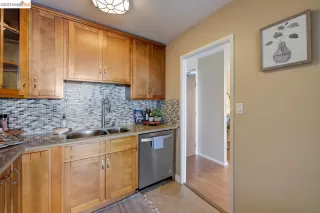 Photo #6: 41032531 Listing