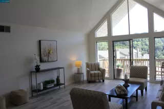 Photo #2: 41032545 Listing