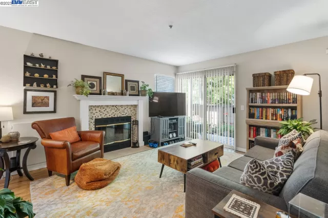 MLS: 41032603 Condo For Sale