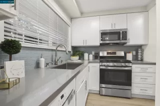 Photo #1: 41032617 Listing