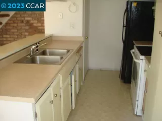 Photo #1: 41032721 Listing