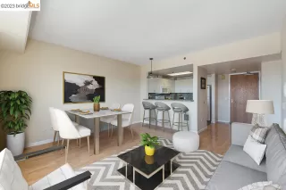 Photo #5: 41032757 Listing