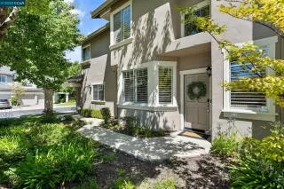 Photo #1: 41032772 Listing