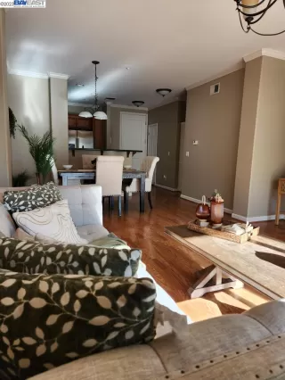 Photo #1: 41032778 Listing