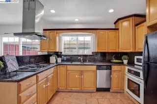 Photo #5: 41032780 Listing 