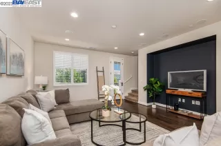 Photo #2: 41032817 Listing