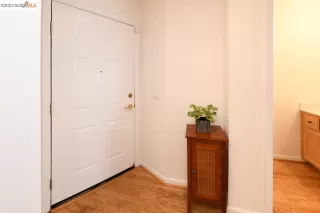 Photo #6: 41032829 Listing