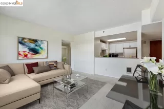 Photo #4: 41032851 Listing