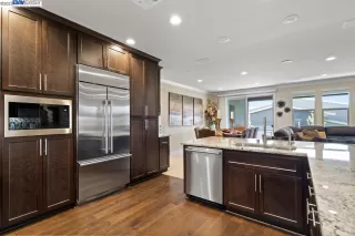 Photo #2: 41032869 Listing