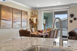 Photo #5: 41032869 Listing