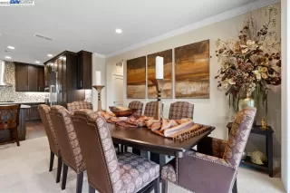 Photo #6: 41032869 Listing