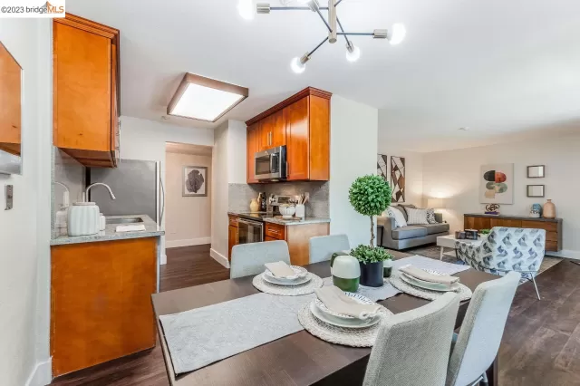 MLS: 41032873 Condo For Sale