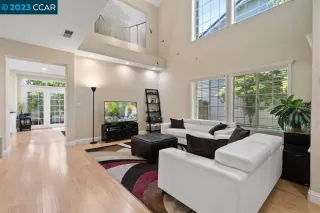 Photo #5: 41032934 Listing