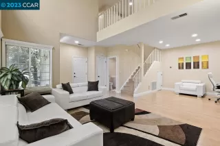 Photo #6: 41032934 Listing