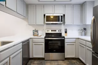 Photo #2: 41033005 Listing