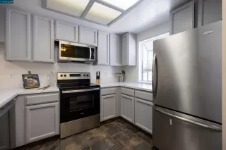 Photo #3: 41033005 Listing