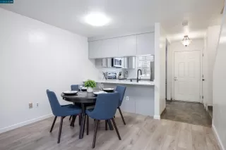 Photo #4: 41033005 Listing