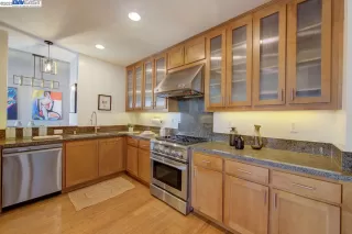 Photo #5: 41033058 Listing 