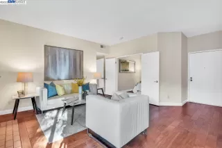 Photo #5: 41033083 Listing 