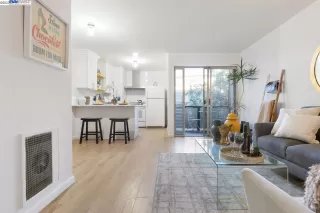 Photo #1: 41033098 Listing