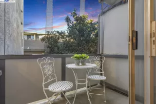 Photo #6: 41033098 Listing