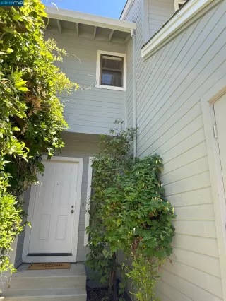 Photo #2: 41033126 Listing 