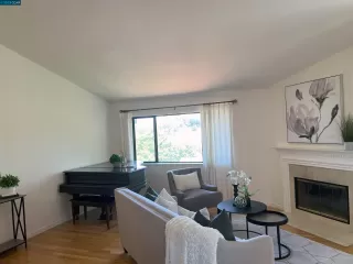 Photo #4: 41033126 Listing 