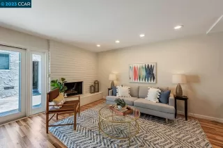 Photo #4: 41033160 Listing