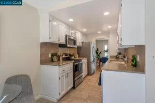 Photo #5: 41033160 Listing