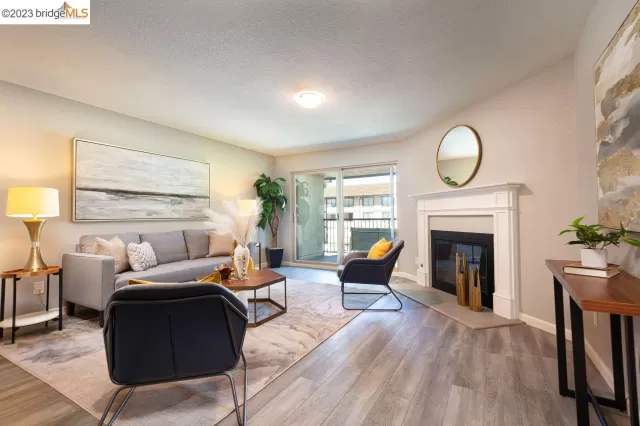 MLS: 41033183 Condo For Sale