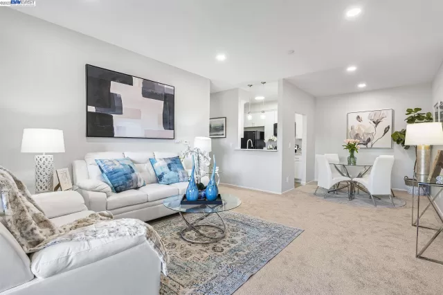 MLS: 41033236 Condo For Sale