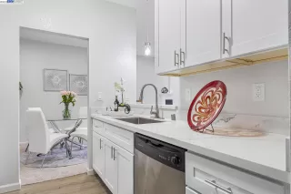 Photo #6: 41033236 Listing 