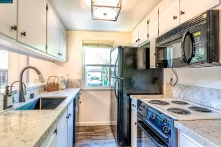 Photo #1: 41033254 Listing