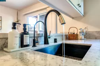 Photo #6: 41033254 Listing