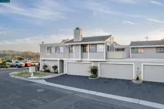 Photo #2: 41033261 Listing