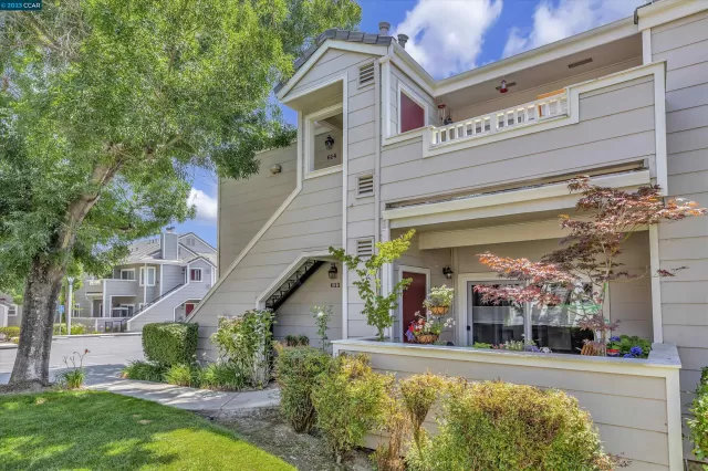 MLS: 41033314 Condo For Sale