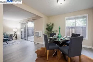 Photo #5: 41033415 Listing 