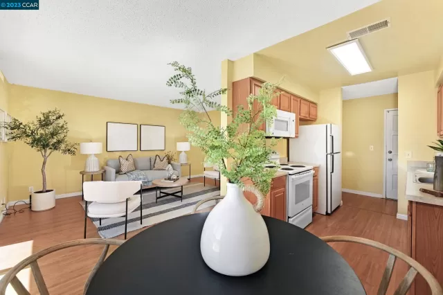 MLS: 41033458 Condo For Sale