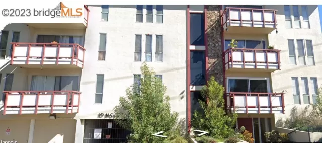 MLS: 41033509 Condo For Sale