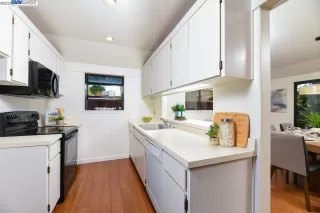 Photo #6: 41033548 Listing