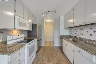 Photo #5: 41033567 Listing