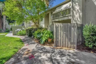 Photo #1: 41033628 Listing 