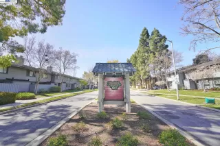 Photo #2: 41033649 Listing