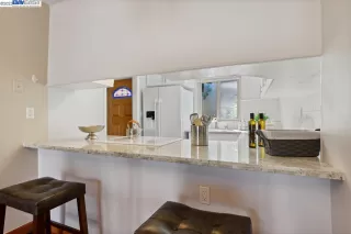 Photo #6: 41033655 Listing 